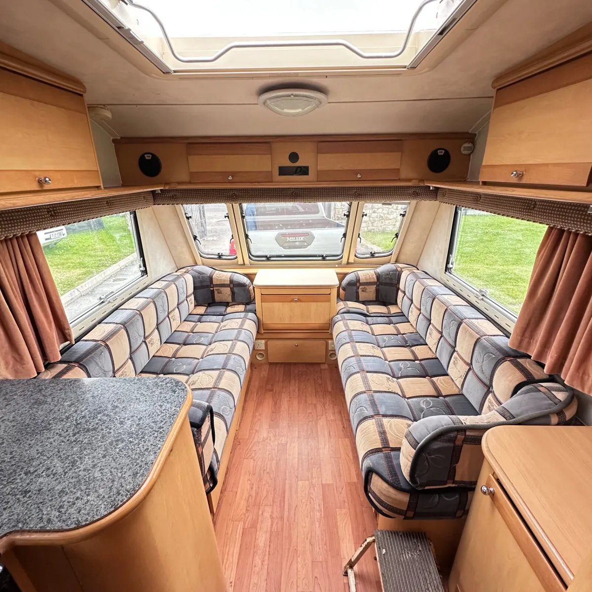 ✨BARGAIN ELDDIS CRUSADER 4 BERTH FIXED BED ✨ - Image 3