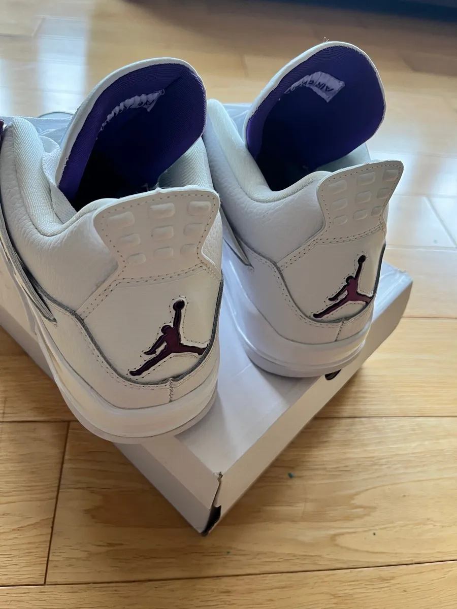 Air Jordan Retro 4 White/Purple - Image 4