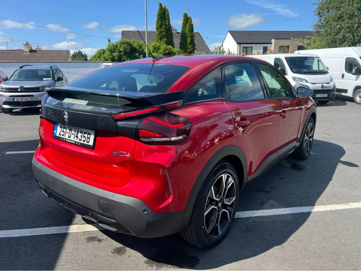 Citroen C4 Efeel Pack 50kwh 136BHP My26 - Image 3