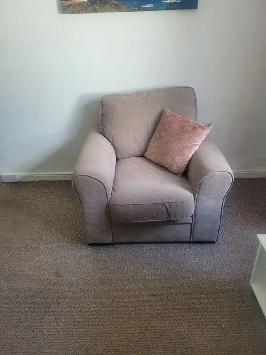 sofa - Image 2