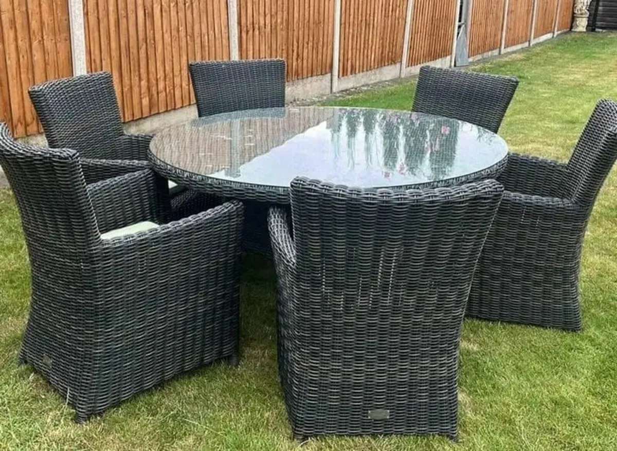 6 seaters rattan garden set - Image 1