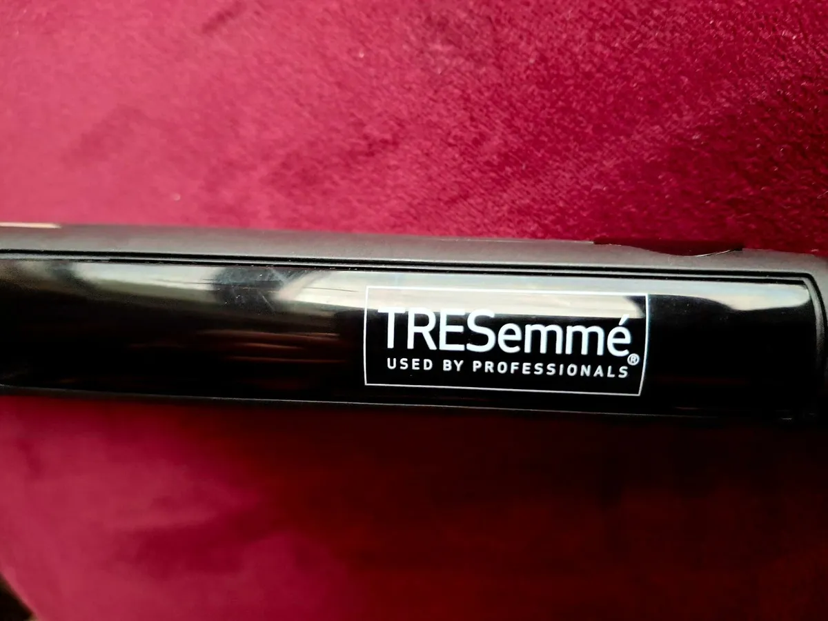 New hair straightener - Image 3