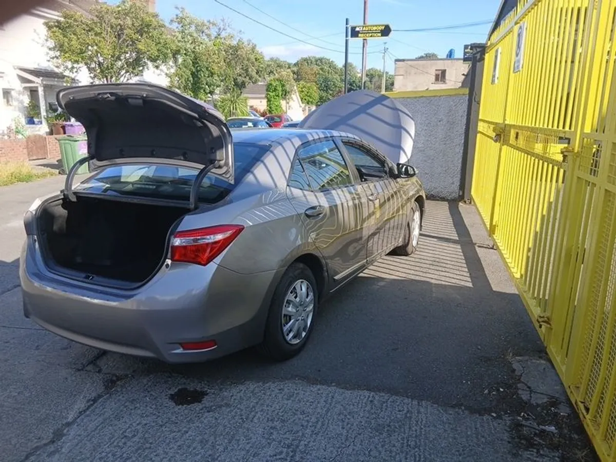 2016 Toyota Corolla - Image 3