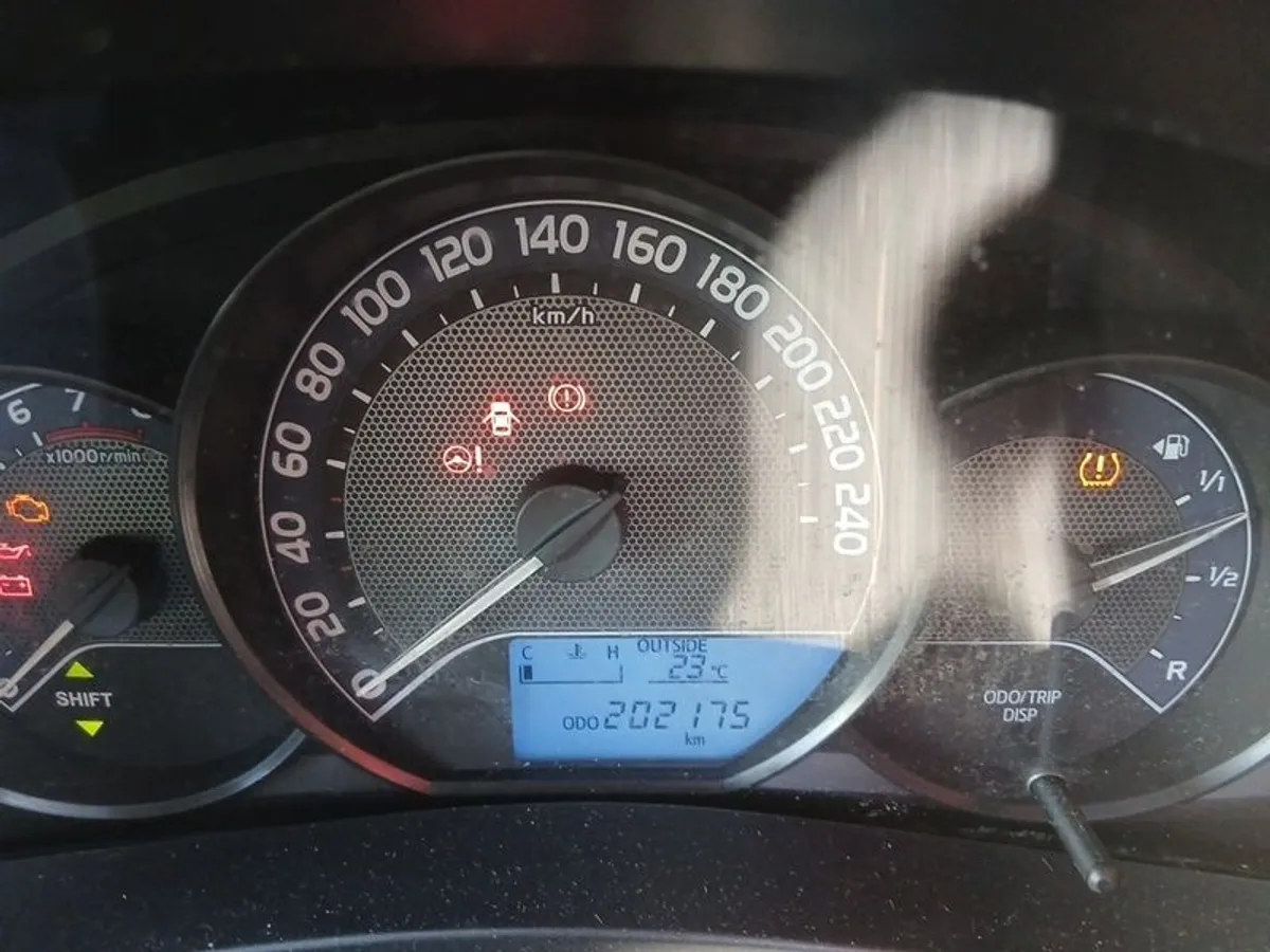2016 Toyota Corolla - Image 4
