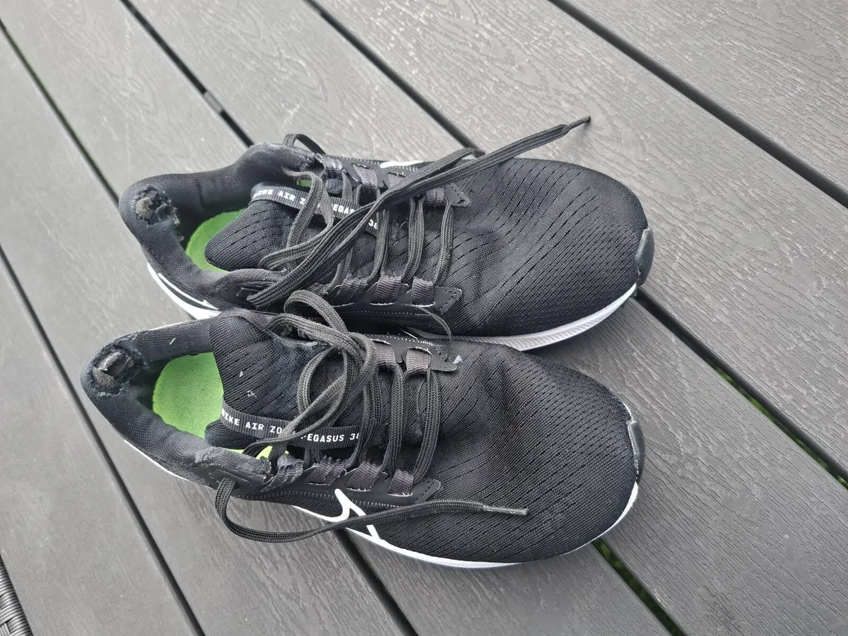 Womens trainers - Image 1