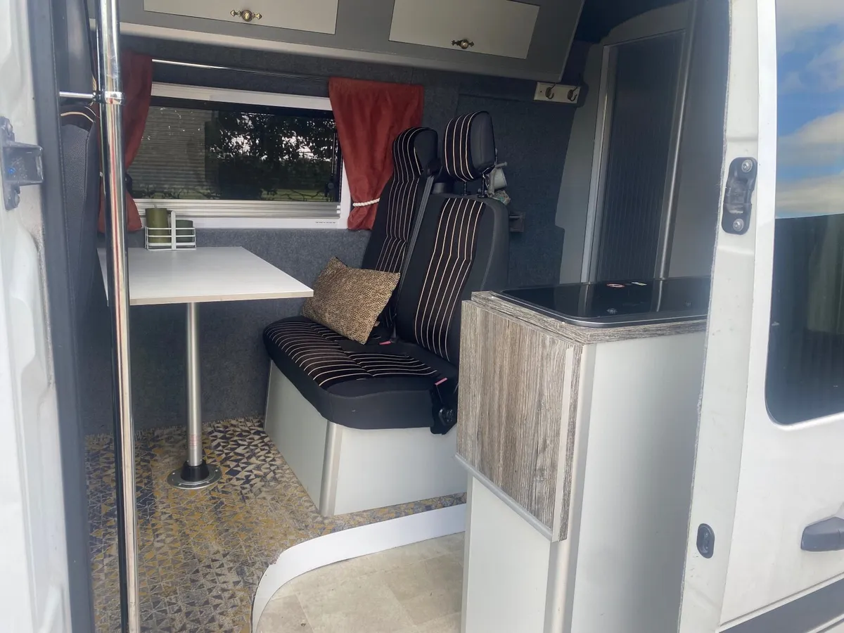 Renault Master Camper 2018 - Image 2