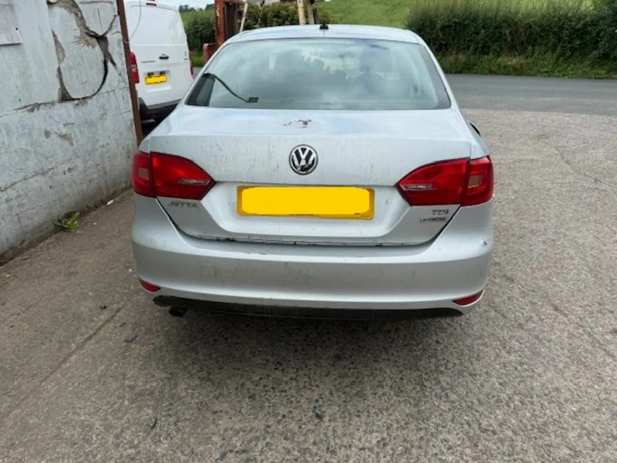 2011 VOLKSWAGEN JETTA 1.6L-D - Image 3