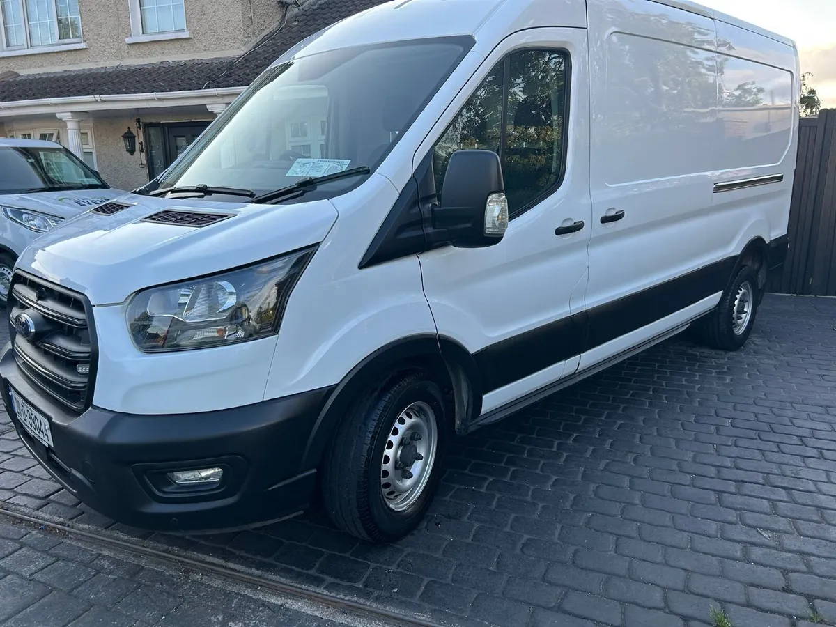 Ford Transit 2021 - Image 2