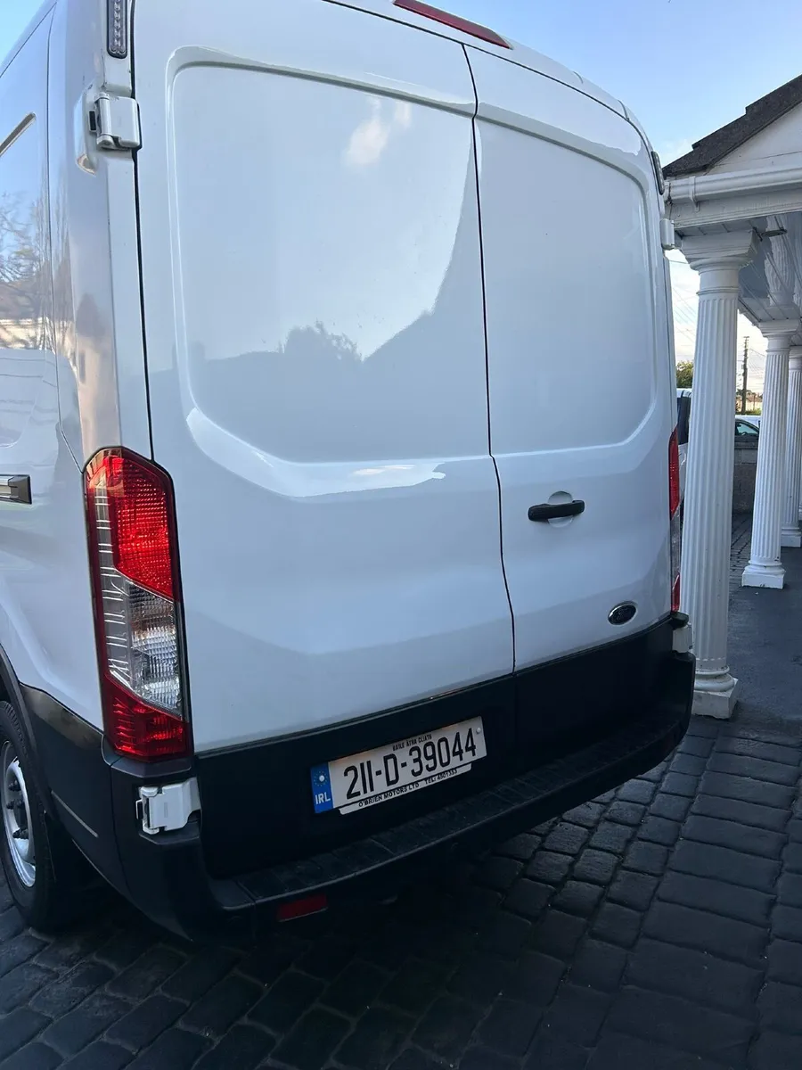 Ford Transit 2021 - Image 3