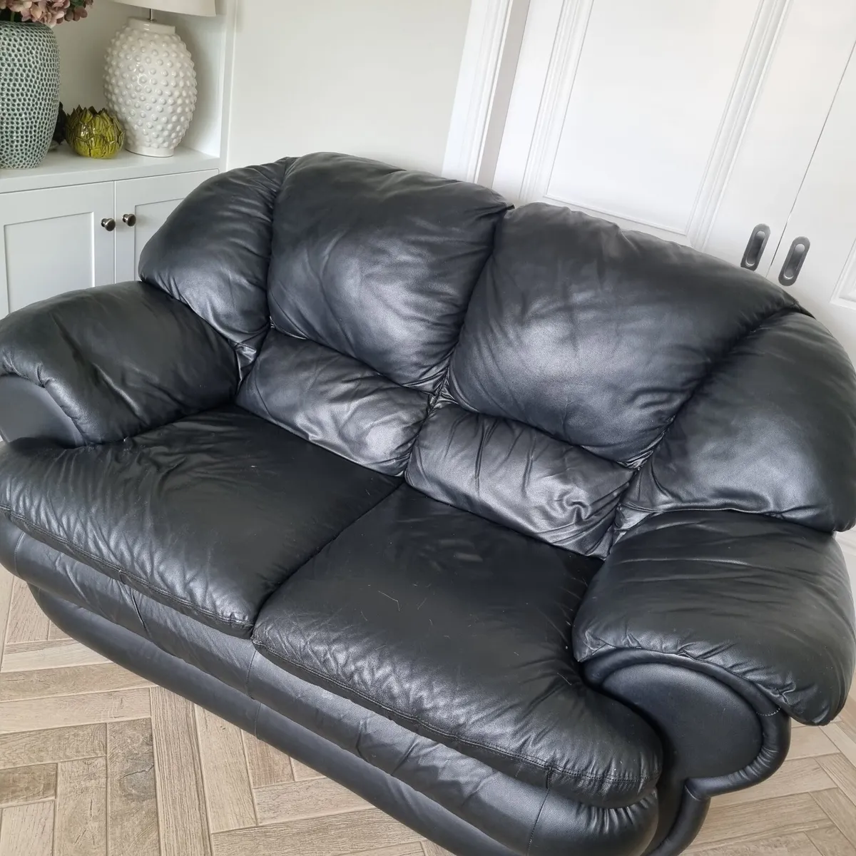 Leather couch - Image 3