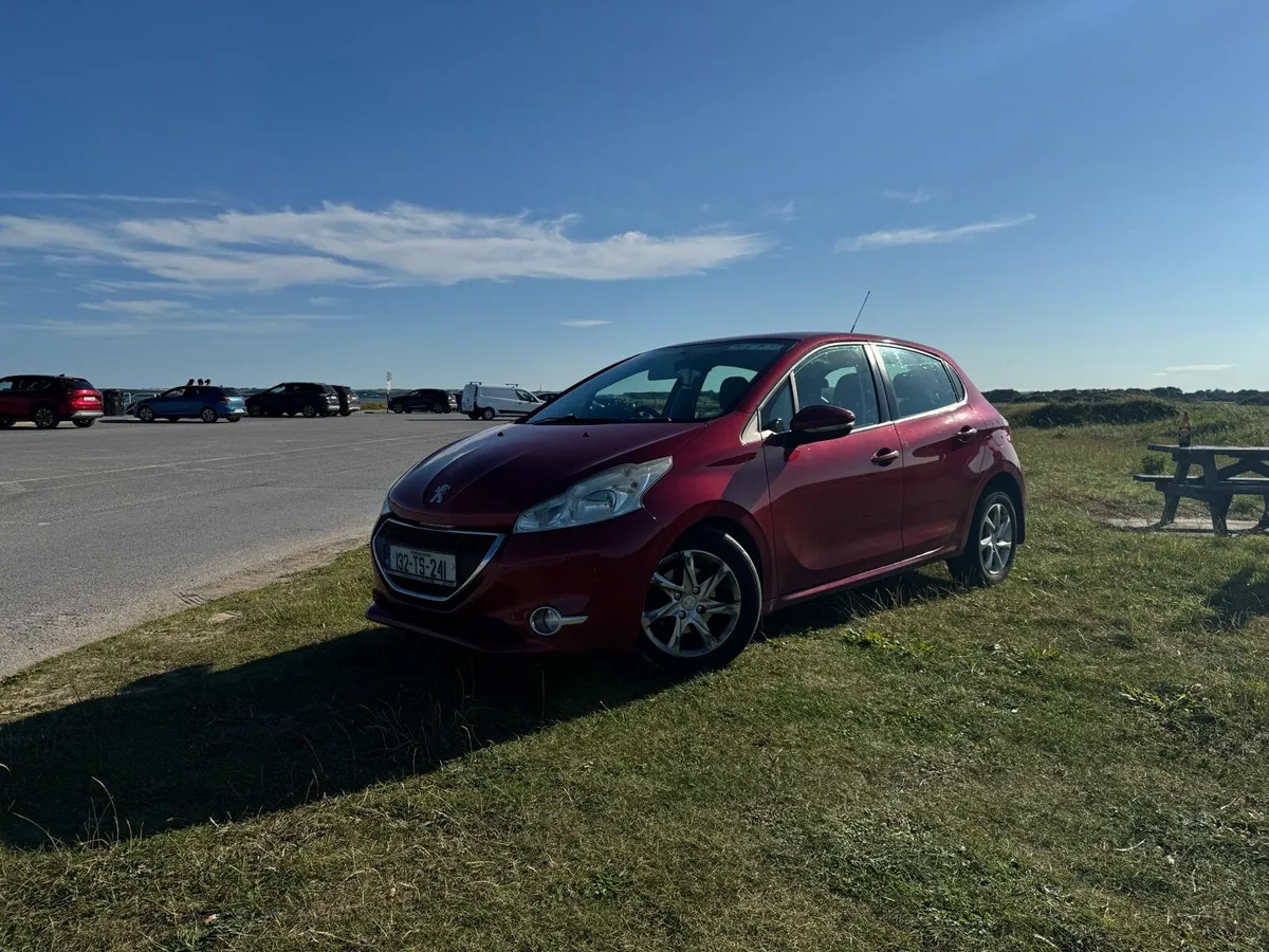 Peugeot 208, 2013, 1.4 Turbo - Image 2