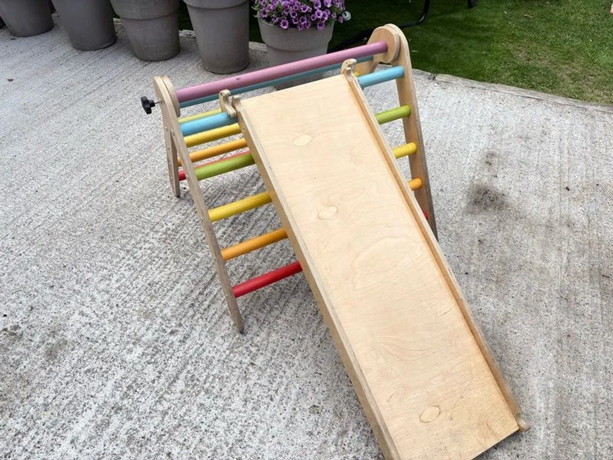Pickler Triangle & Slide (Sawdust & Rainbows) - Image 1