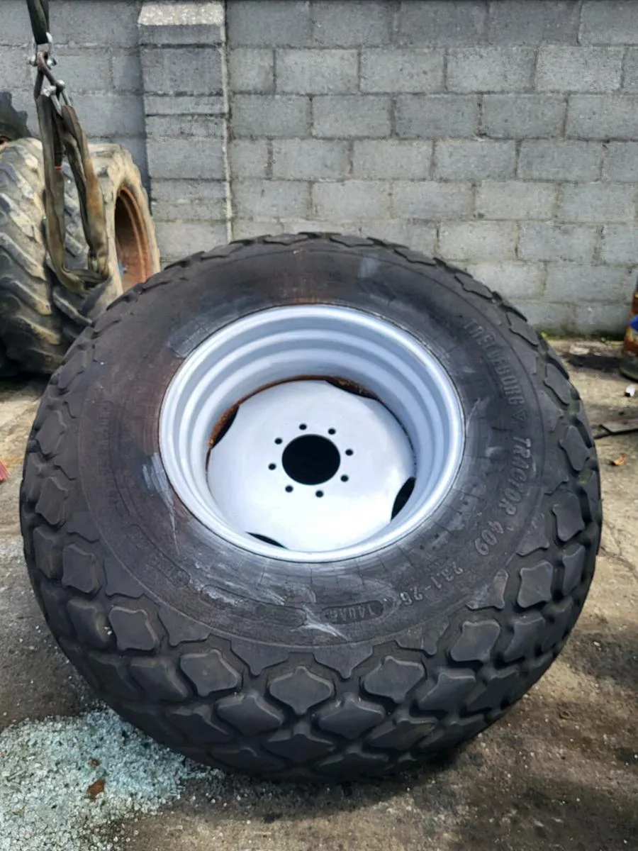 23 x 26 wheels and tyres - Image 2