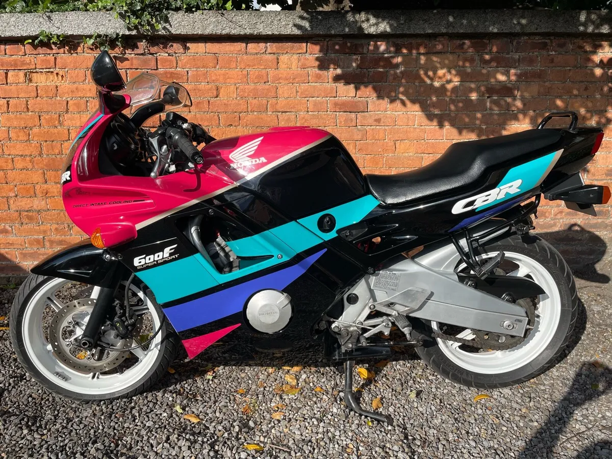 CBR 600 F2 - Image 1