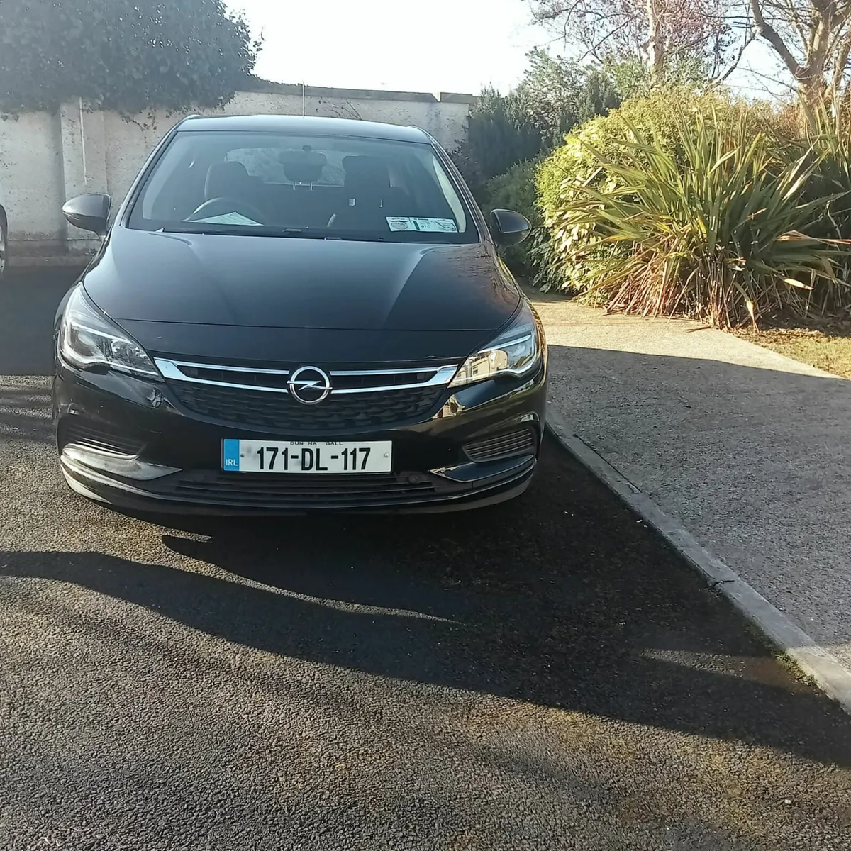 Opel Astra 2017 - Image 3