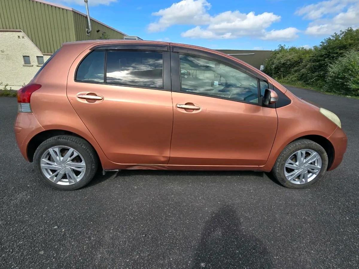 Toyota Vitz KSP90 05DR CVT Automatic - Image 4