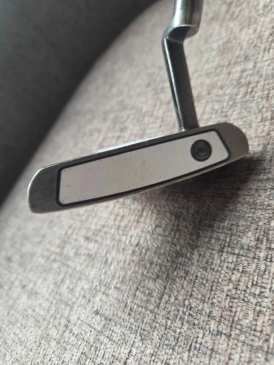 Odyessey 2 ball blade putter - Image 4