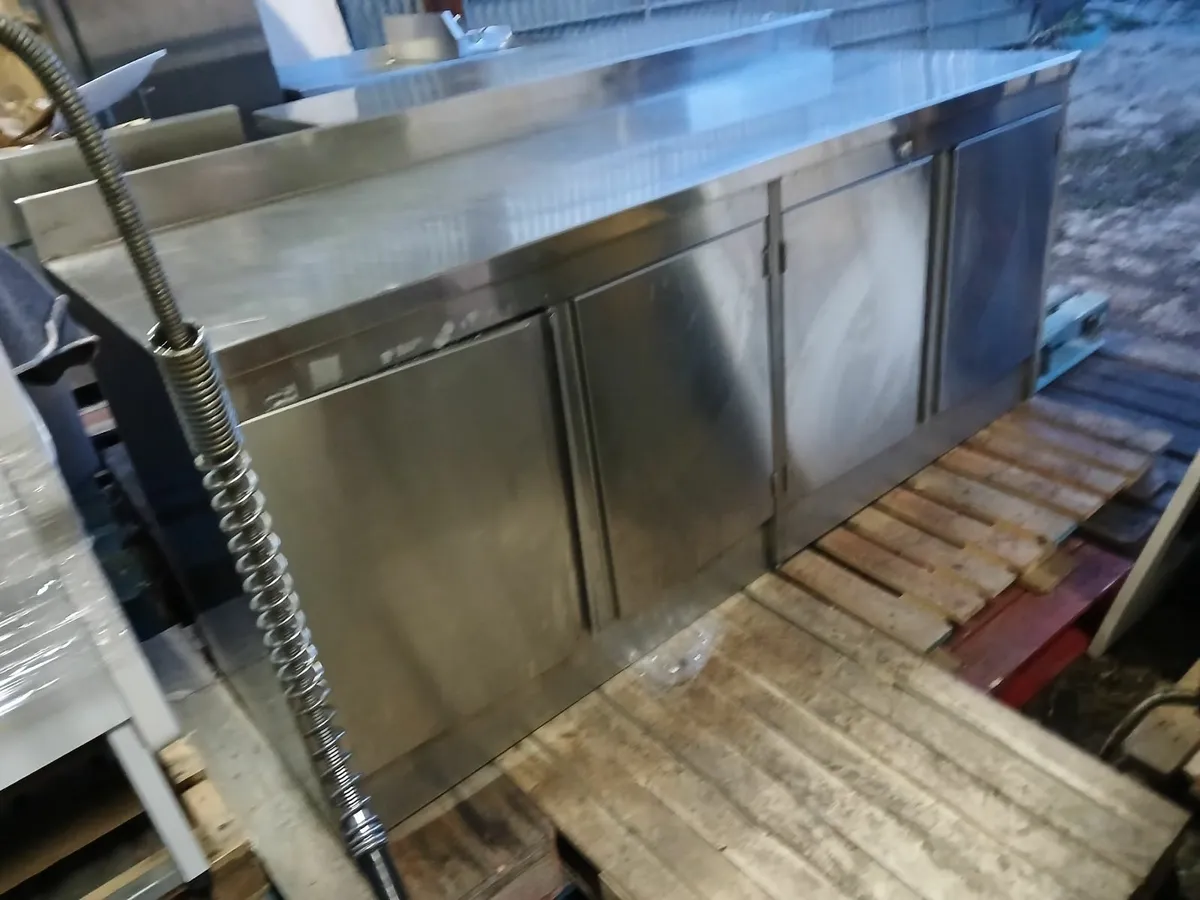 Stainless steel cabbinet unit delivered - Image 3