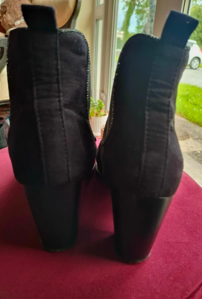 Suede black boots with silver sparkle - Image 2