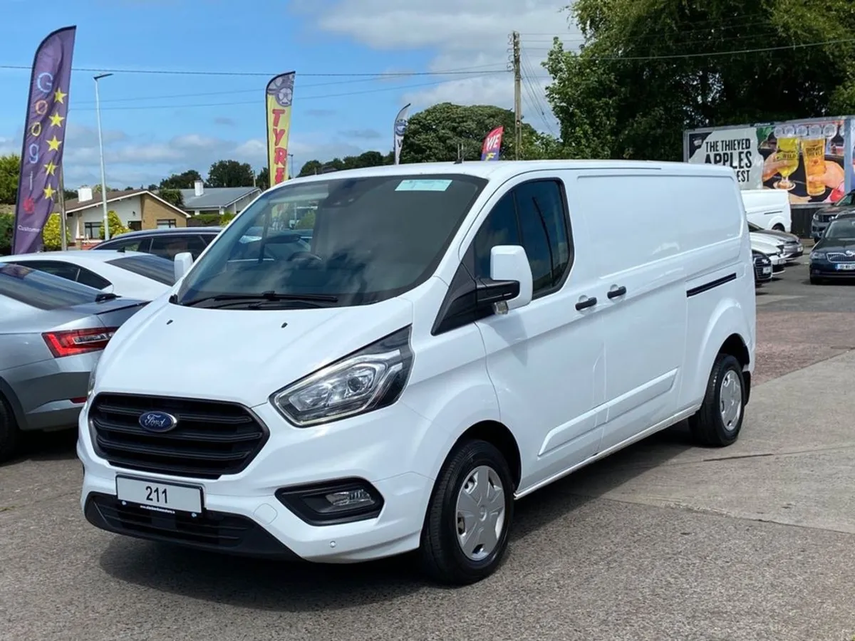 Ford Transit Custom 300 Trend P/V Ecoblue - Image 2
