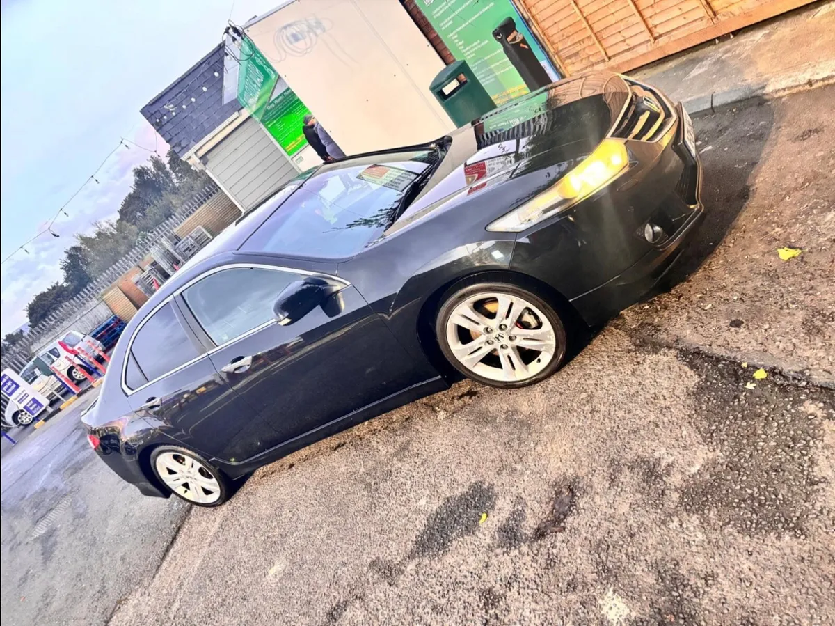 Honda Accord Type S 2011 - Image 2