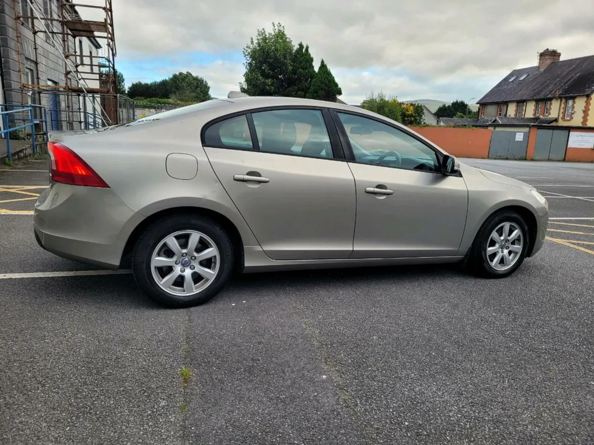 2012 VOLVO S60 D2 NCT/TAXED UNTIL 2/26. - Image 3