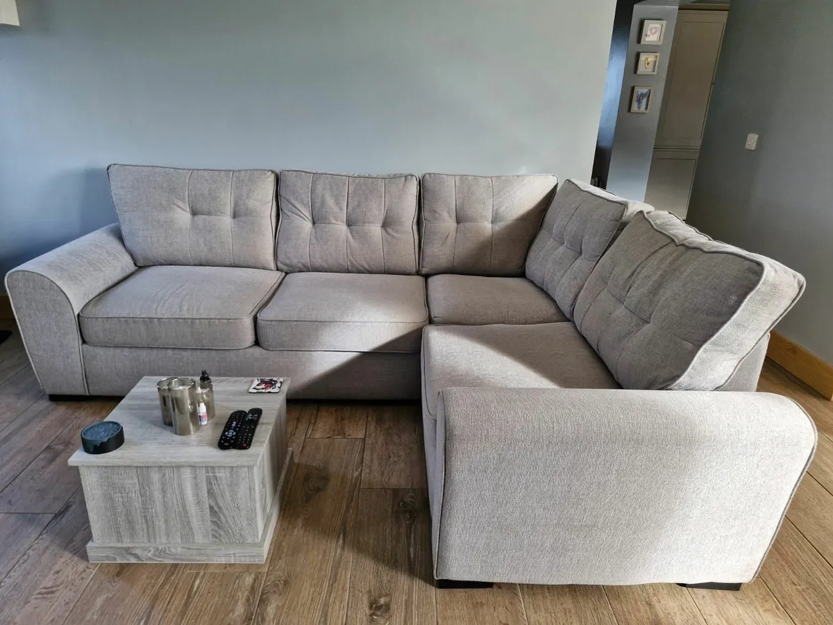 Sofa - Image 3