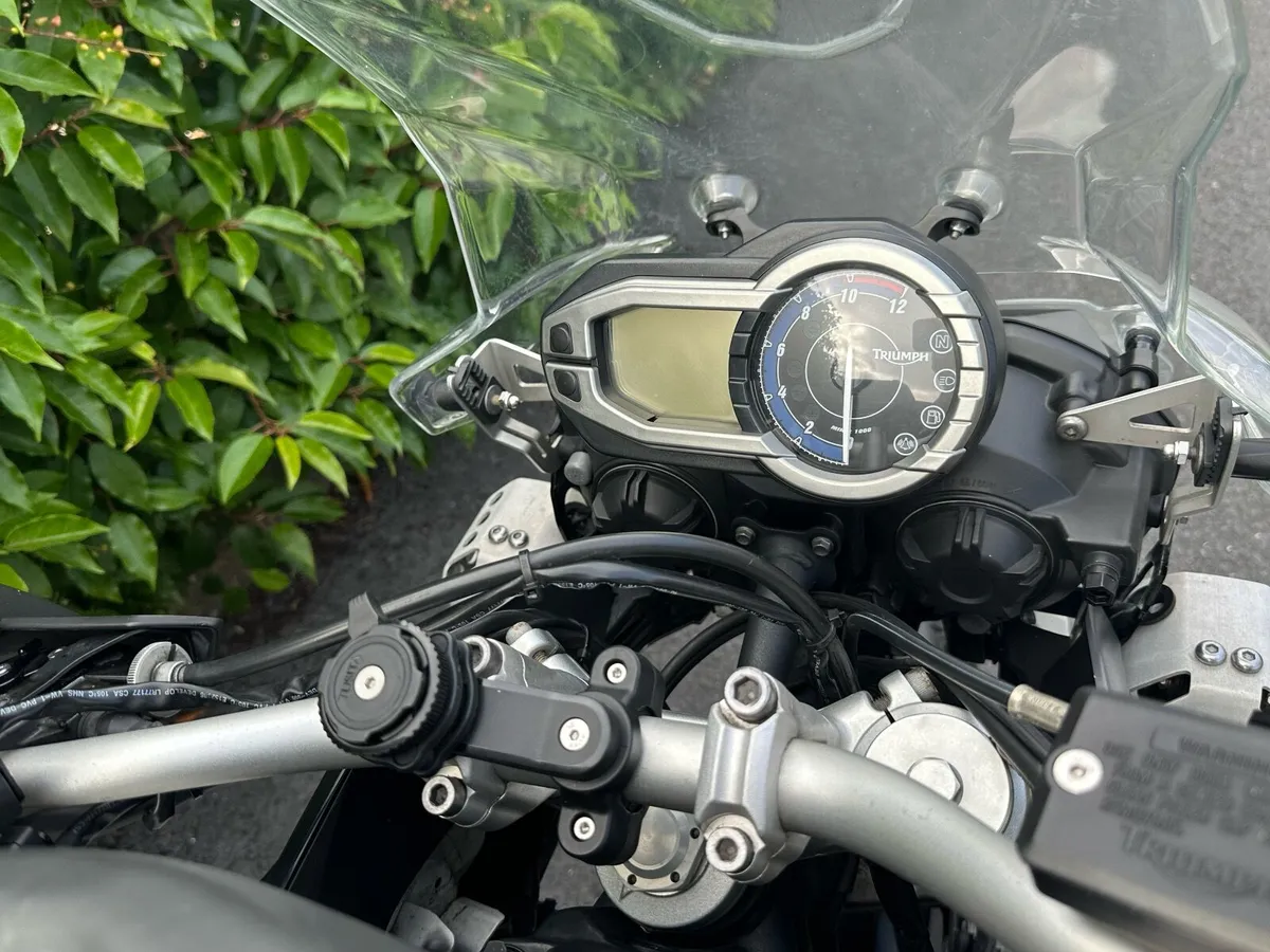 Triumph tiger 800 xc 2011 - Image 4