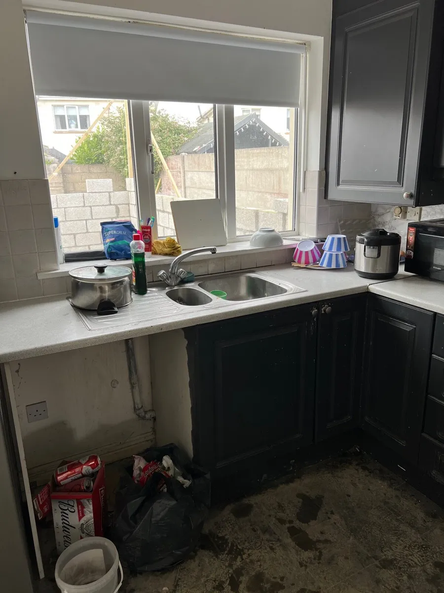 Kitchen unit - Image 2