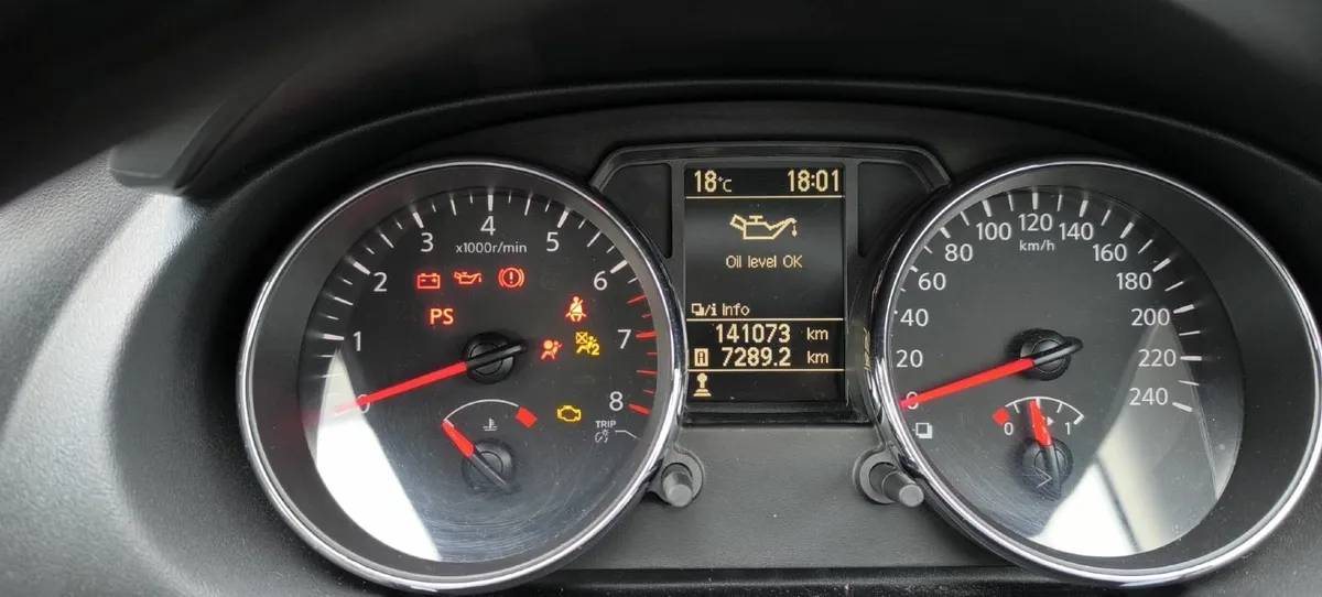 Nissan Qashqai 2012 - Image 2