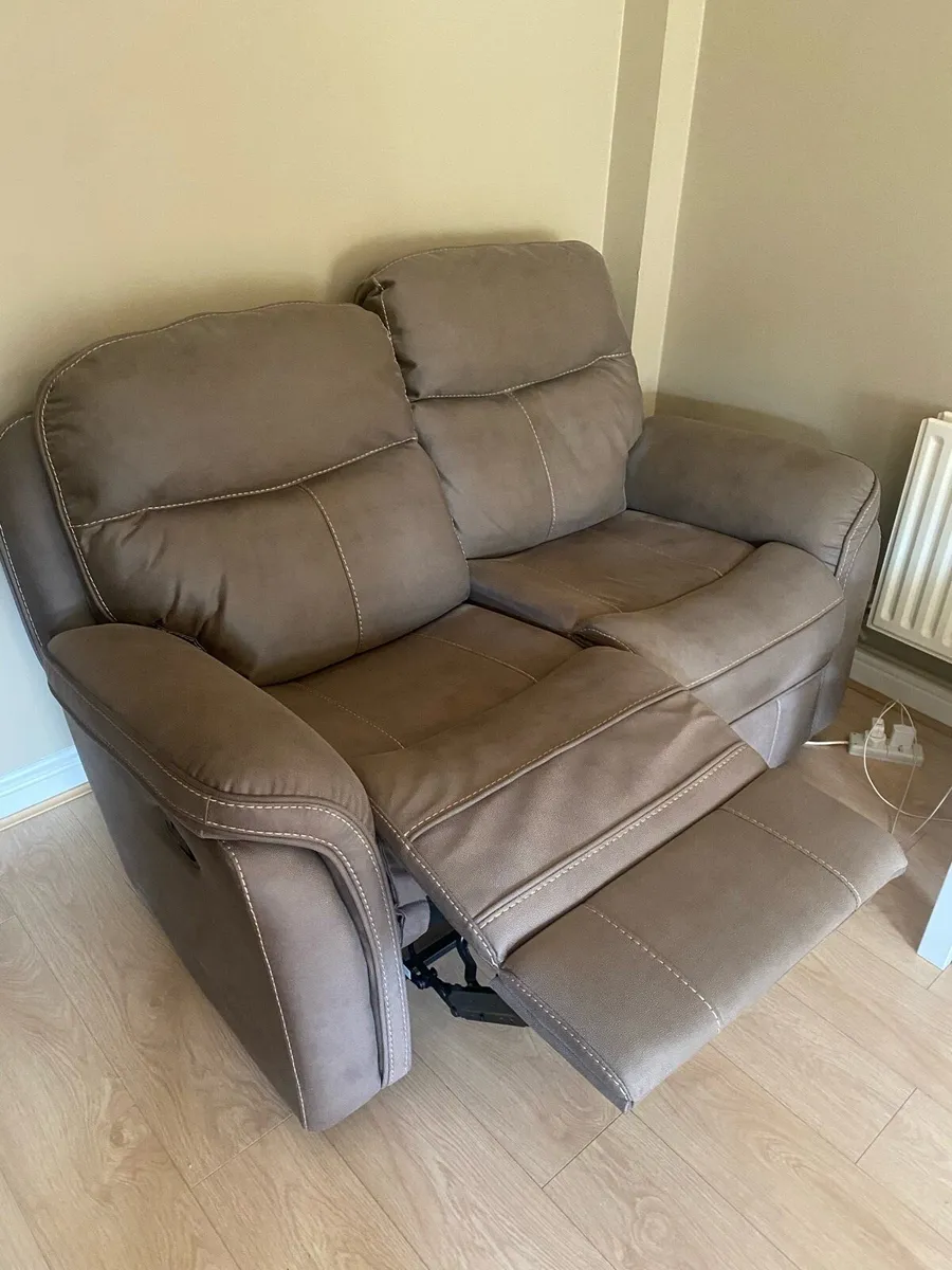 Two seater manual recliner - Image 2