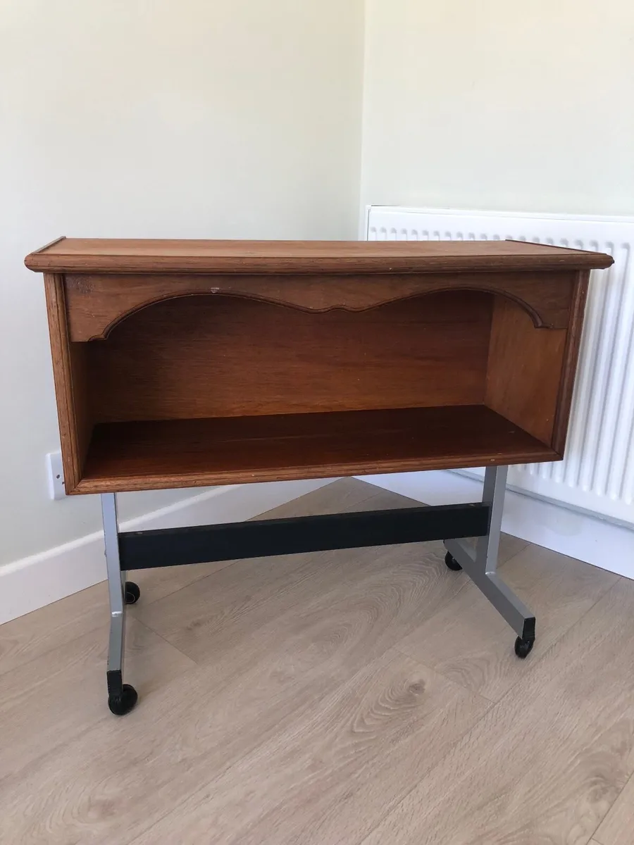 TV  Stand (portable) - Image 4