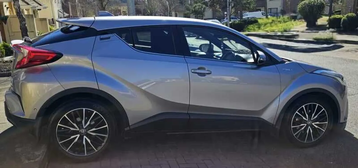 2018 Toyota C-HR Sol Low mileage - Image 4