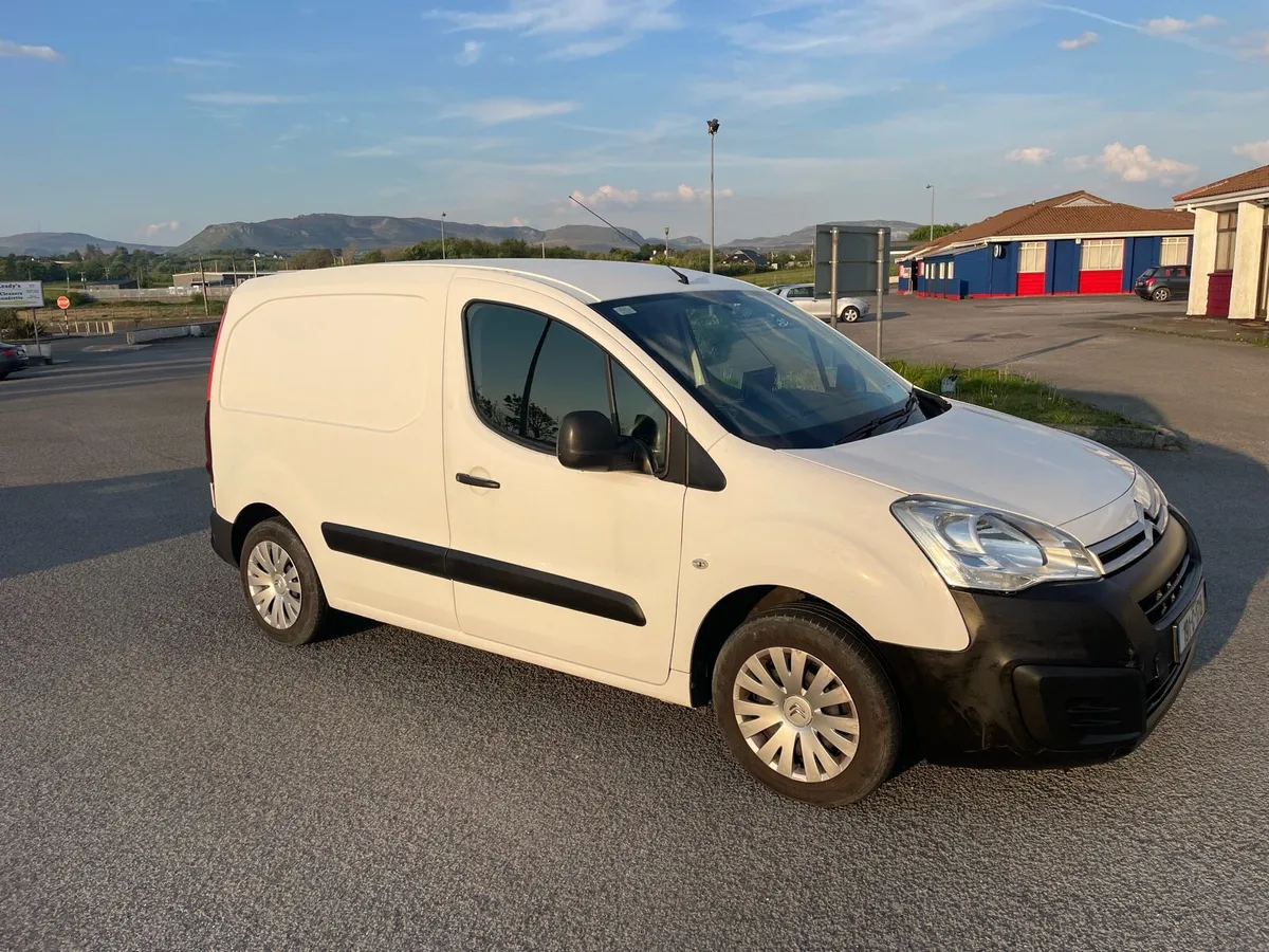 Citroen Berlingo 2019 — For Rent or Sale - Image 2