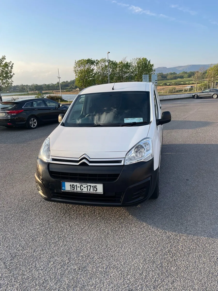 Citroen Berlingo 2019 — For Rent or Sale - Image 3