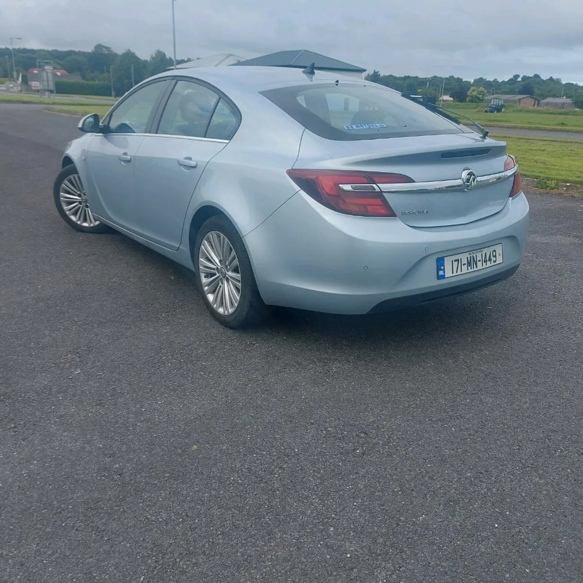 Car - Image 2