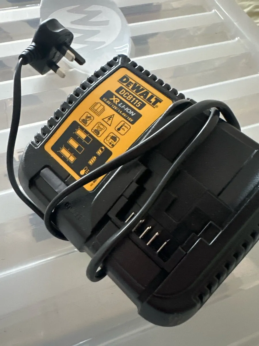 Dewalt Charger