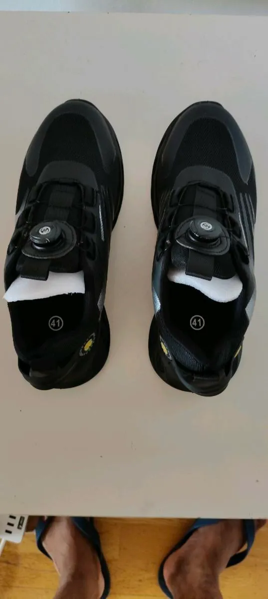 Brand new safety boots, size 8 - Image 2