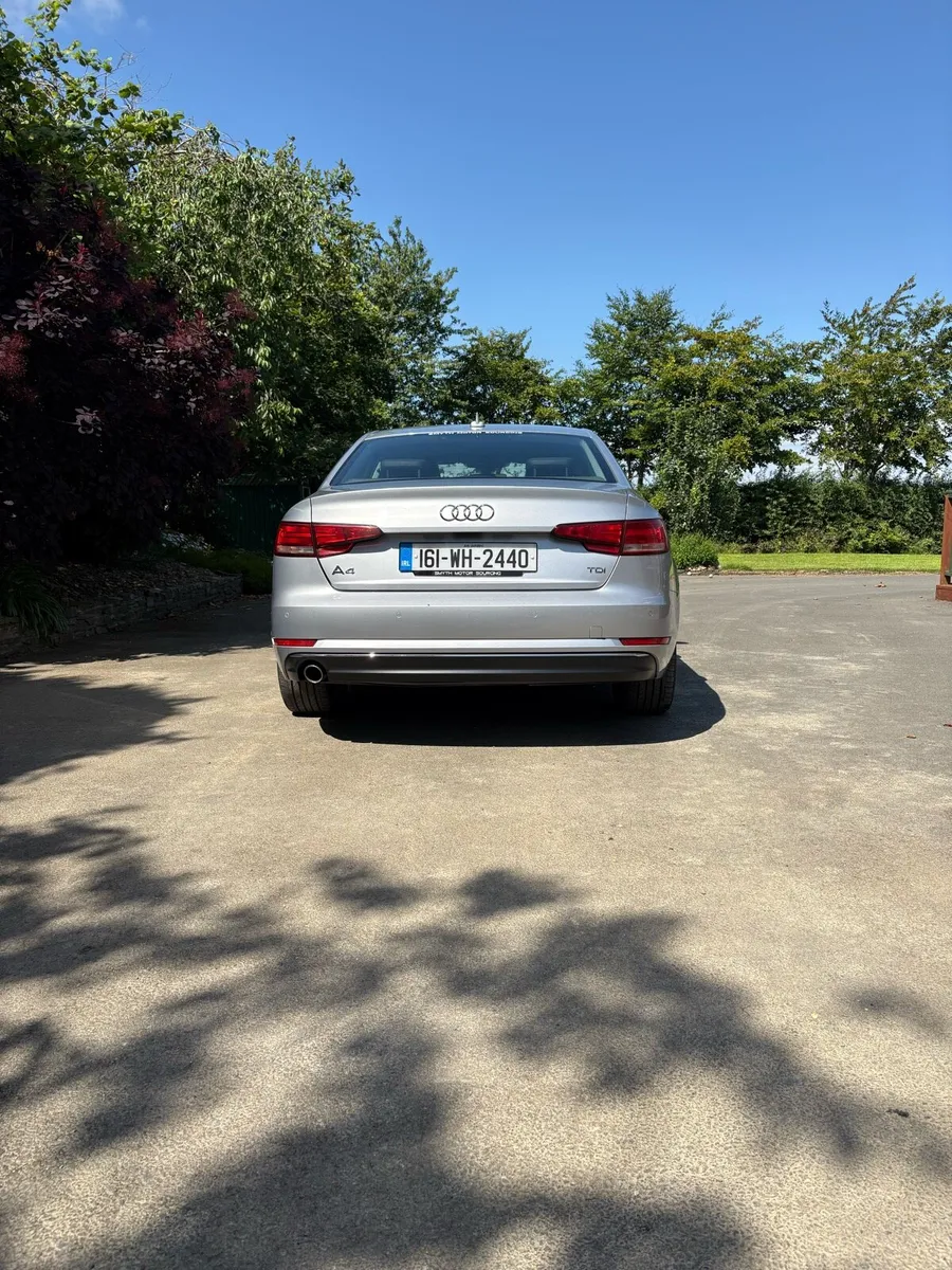 AUDI A4 2.0 TDI 150 SE ULTRA - Image 4