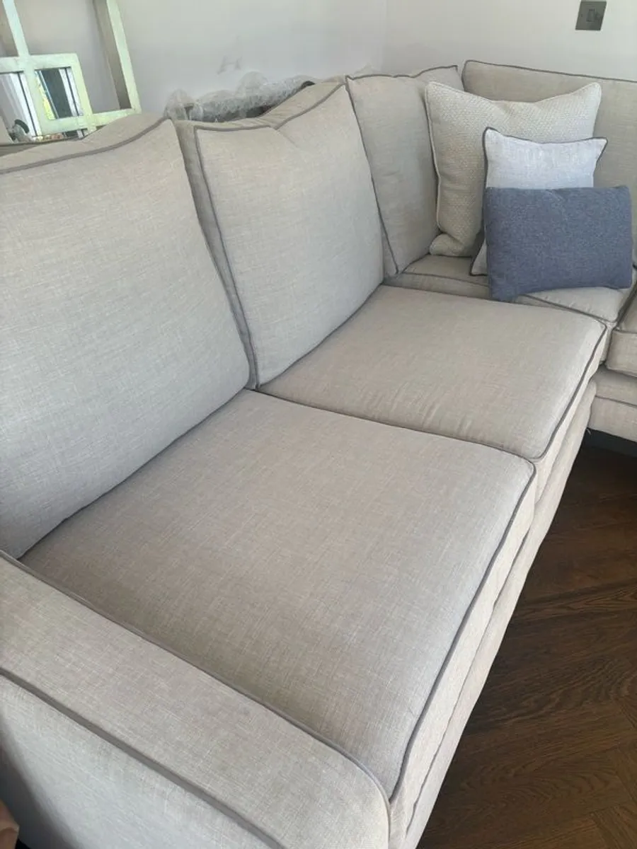 L Shape Couch - Image 3