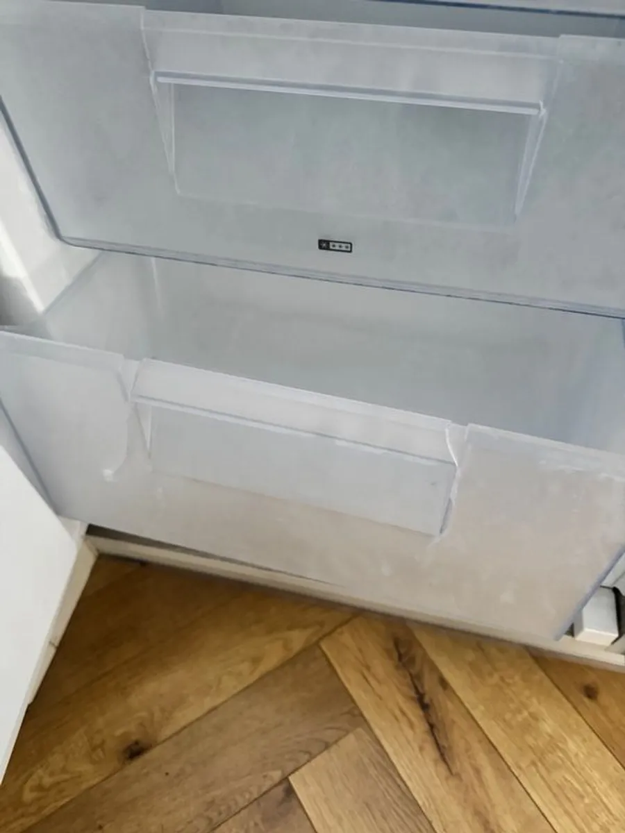 Built in Fridge and Freezer - Image 3