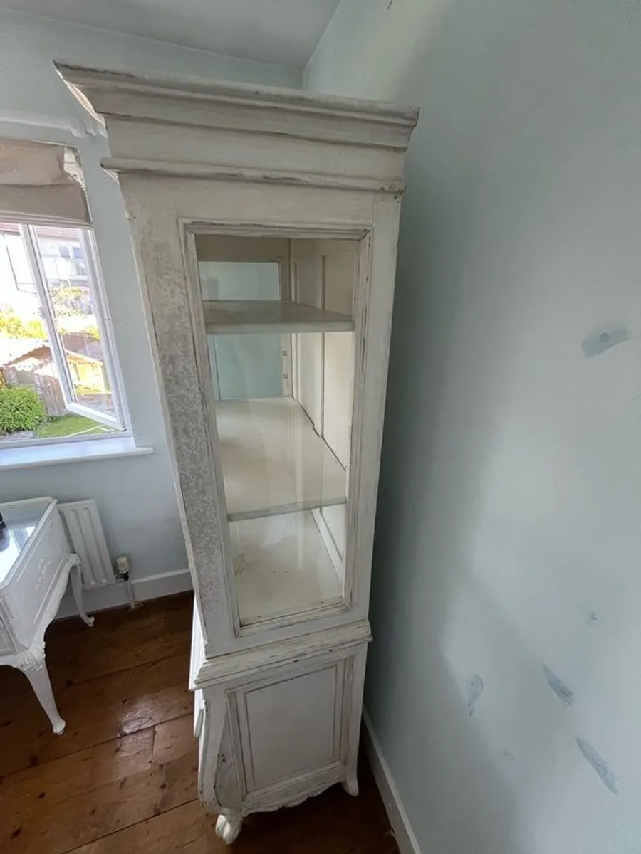 Vintage Style Dresser - Image 2