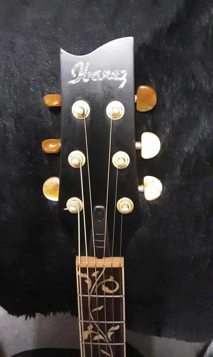 Acoustic guitar - Image 3