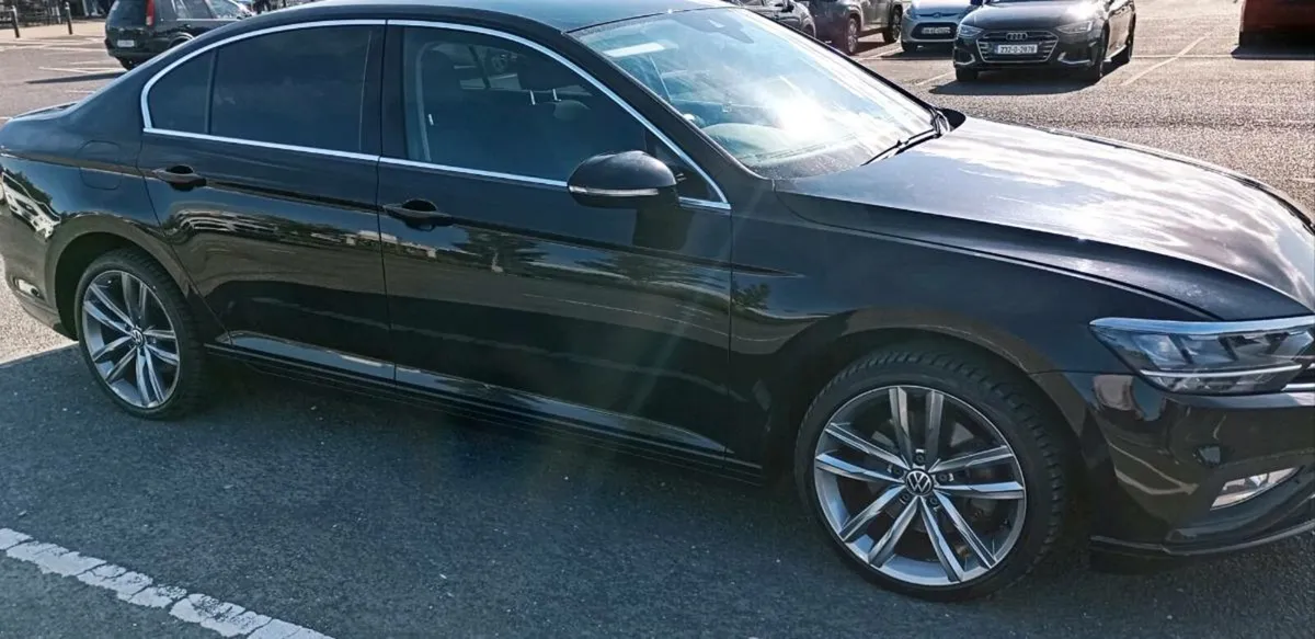 2020 Volkswagen Passat - Image 4