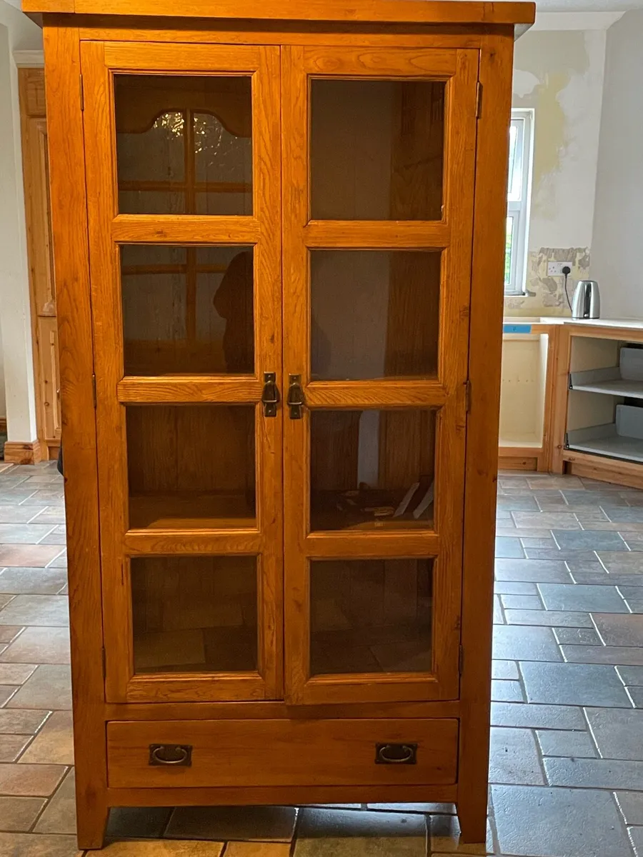 Oak display cabinet - Image 1