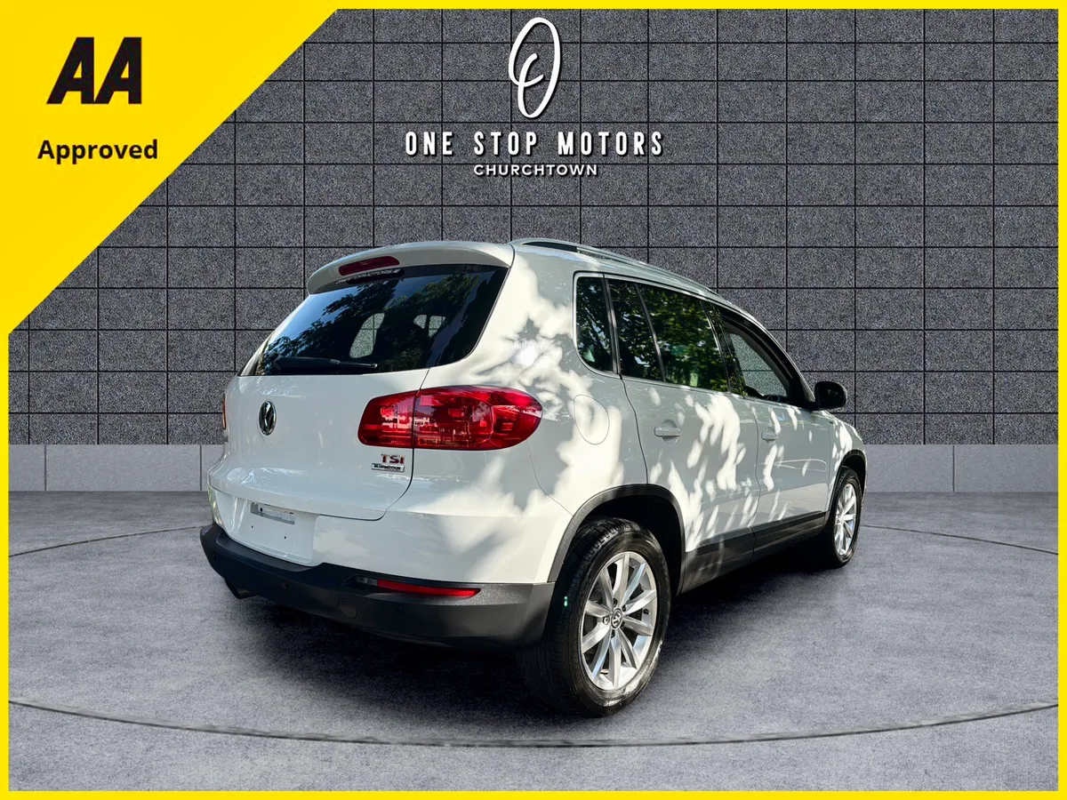 162 VW Tiguan 1.4TSI AUTO *52,000KMS* AS NEW CON - Image 2
