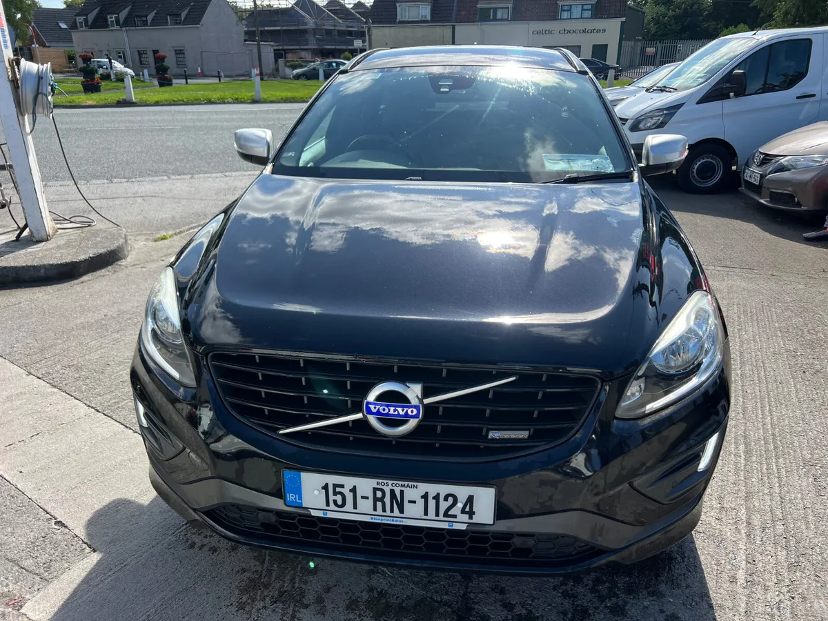 Volvo XC60 2015 R-Design 2.0 D4 (181hp) FWD R- - Image 2