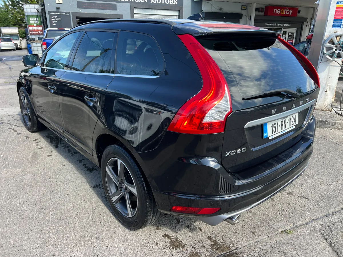 Volvo XC60 2015 R-Design 2.0 D4 (181hp) FWD R- - Image 3