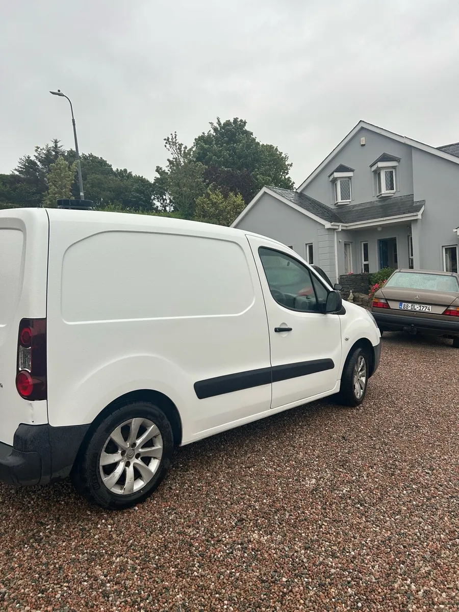 2015 Citroen Berlingo - Image 3