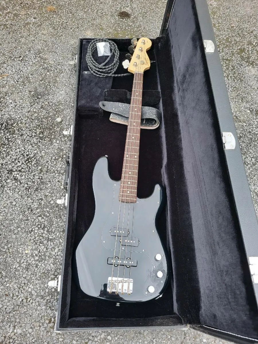 squier p bass guitar